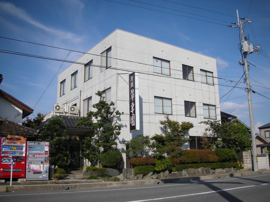 Suikoen Hotel Йонаго Екстериор снимка